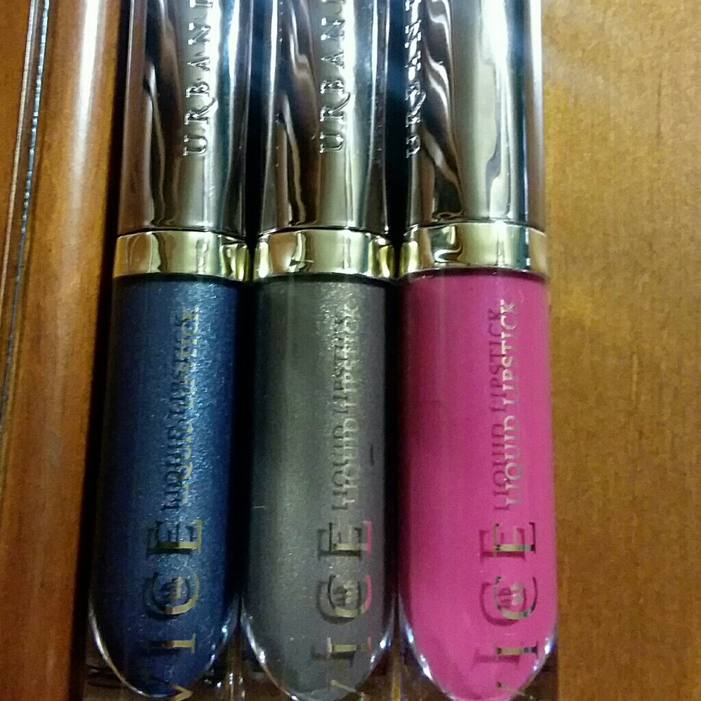 😍URBAN DECAY Vice liquid lipstick😍